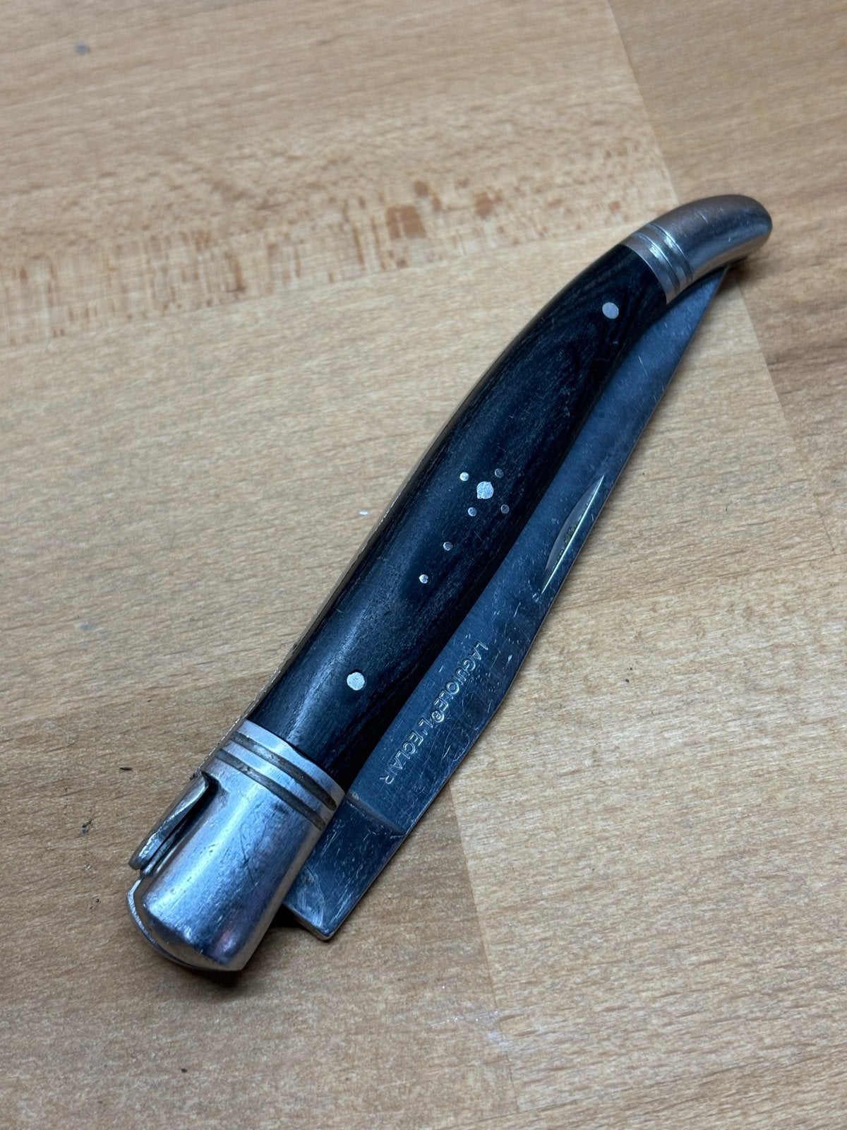 Laguiole L'Eclair zakmes met zwart handvat, Gebruikt, L, L, L