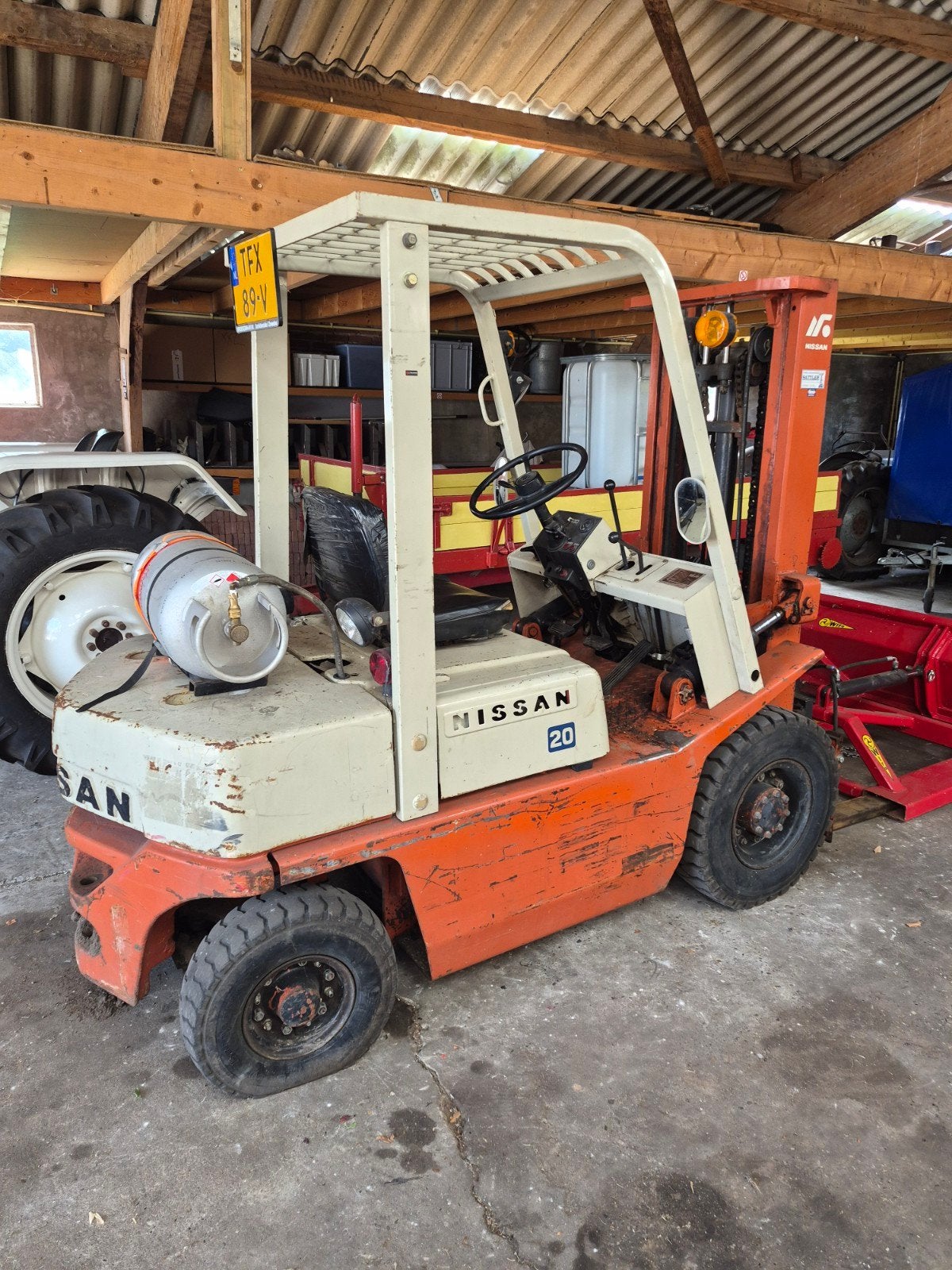 heftruck nissan 2000kg gas loopt niet, Zakelijke goederen, Ophalen, LPG, Heftruck