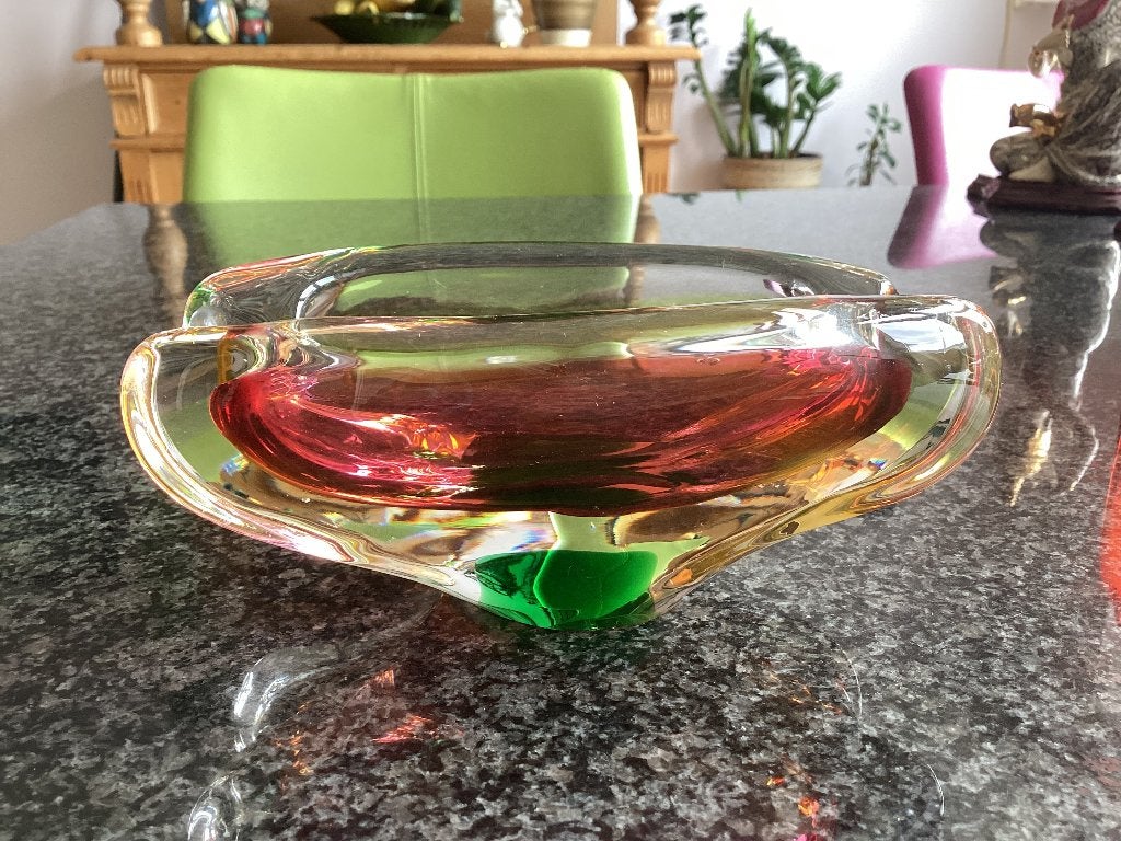 Novi Bor, Glaskunst, schaaltje, mondgeblazen, vintage, Antiek en Kunst, Ophalen
