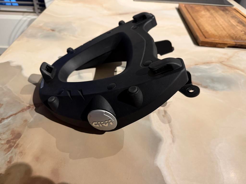 Givi Monokey Beugel met Montage Steun Yamaha Super Tenere, Motoren, Ophalen, Gebruikt