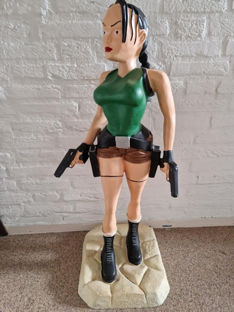 LARA CROFT TOMB RAIDER STATUE/beeld, Ophalen, Gebruikt, 1 speler, Racen en Vliegen