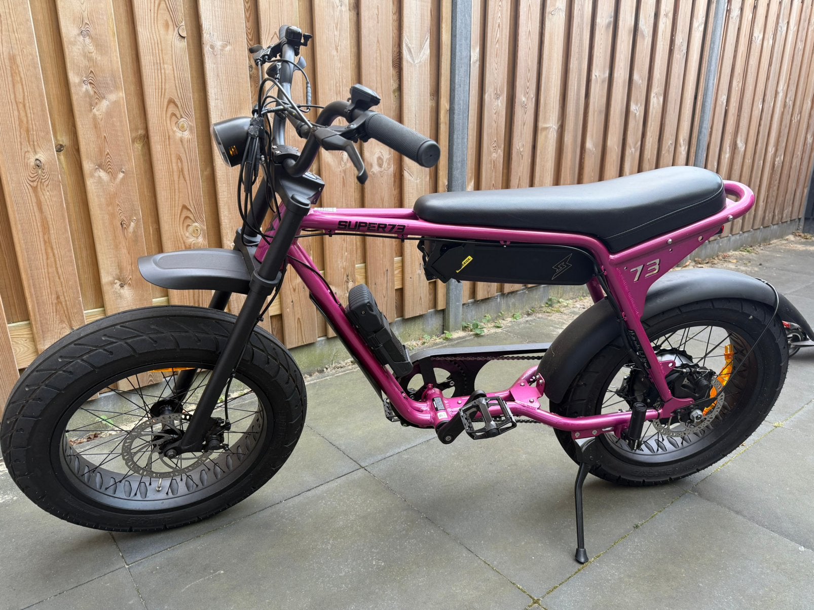 Super73 ZX – Prickly Pink – Nieuwstaat –, 59 cm of meer, Ophalen, Zo goed als nieuw, Overige merken