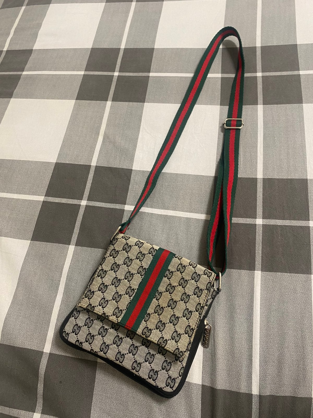 Origineel Gucci tasje ‼️, Ophalen, Zo goed als nieuw, 58 of 59 cm (L, 7¼ of ⅜ inch), Pet