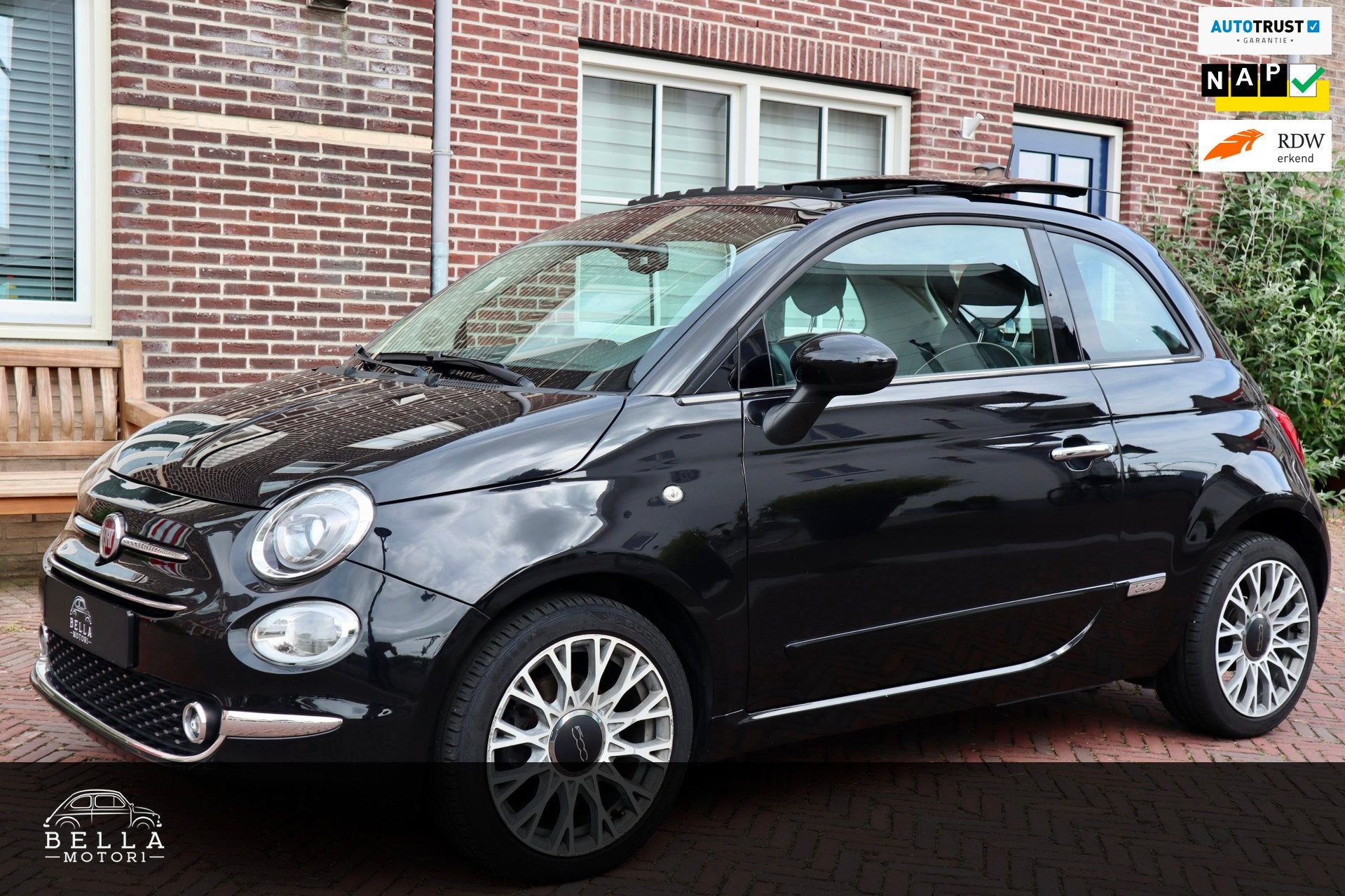 Fiat 500 0.9 TwinAir Lounge | RIJKLAARPRIJS | Panoramadak |, Auto's, Voorwielaandrijving, Gebruikt, Leder en Stof, Origineel Nederlands