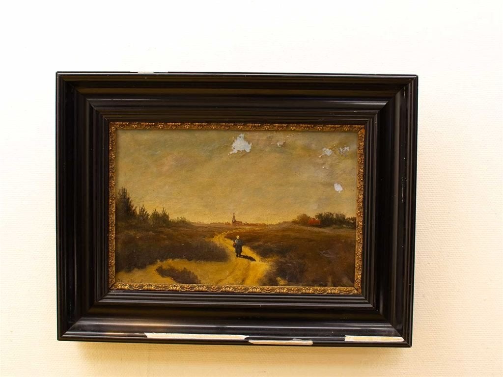 Schilderij van een vrouw die wandeld na het volgende dorpje