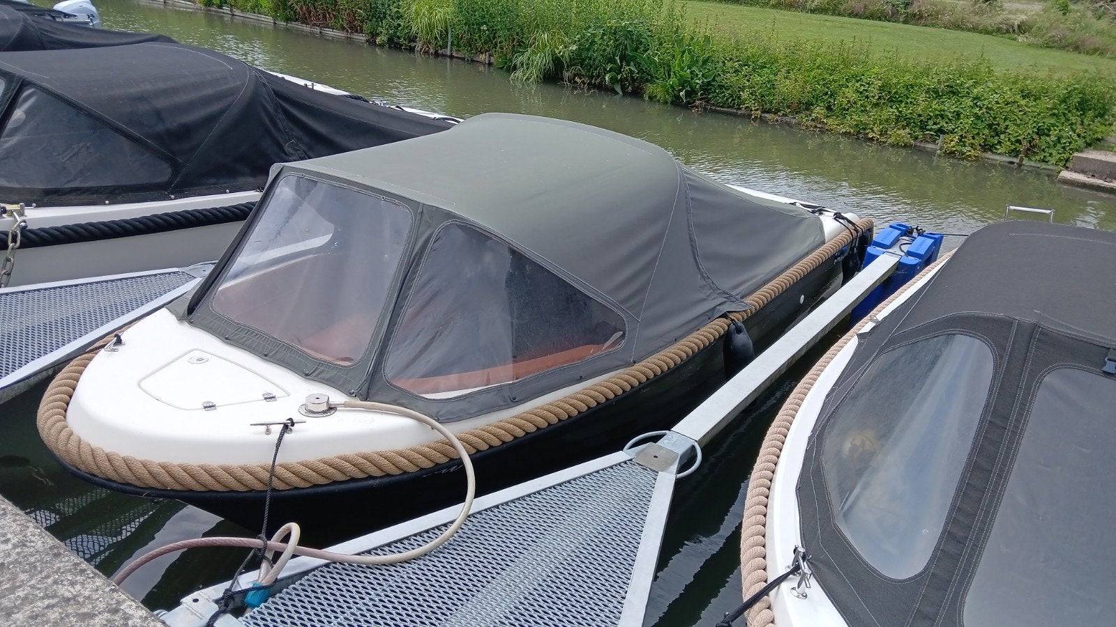 Ligplaatsen in Utrecht met diverse boten, Watersport en Boten, Sloepen, Ophalen