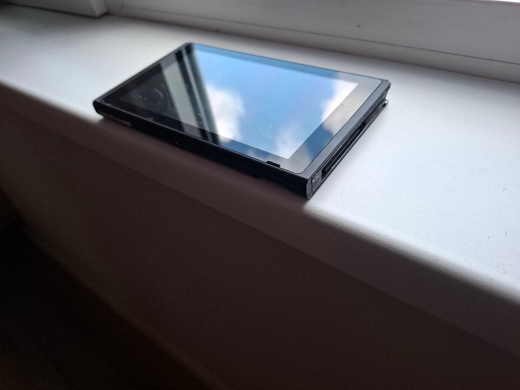 Switch 1 v2, Ophalen of Verzenden, Zo goed als nieuw, Zonder controller, Switch 2019 Upgrade