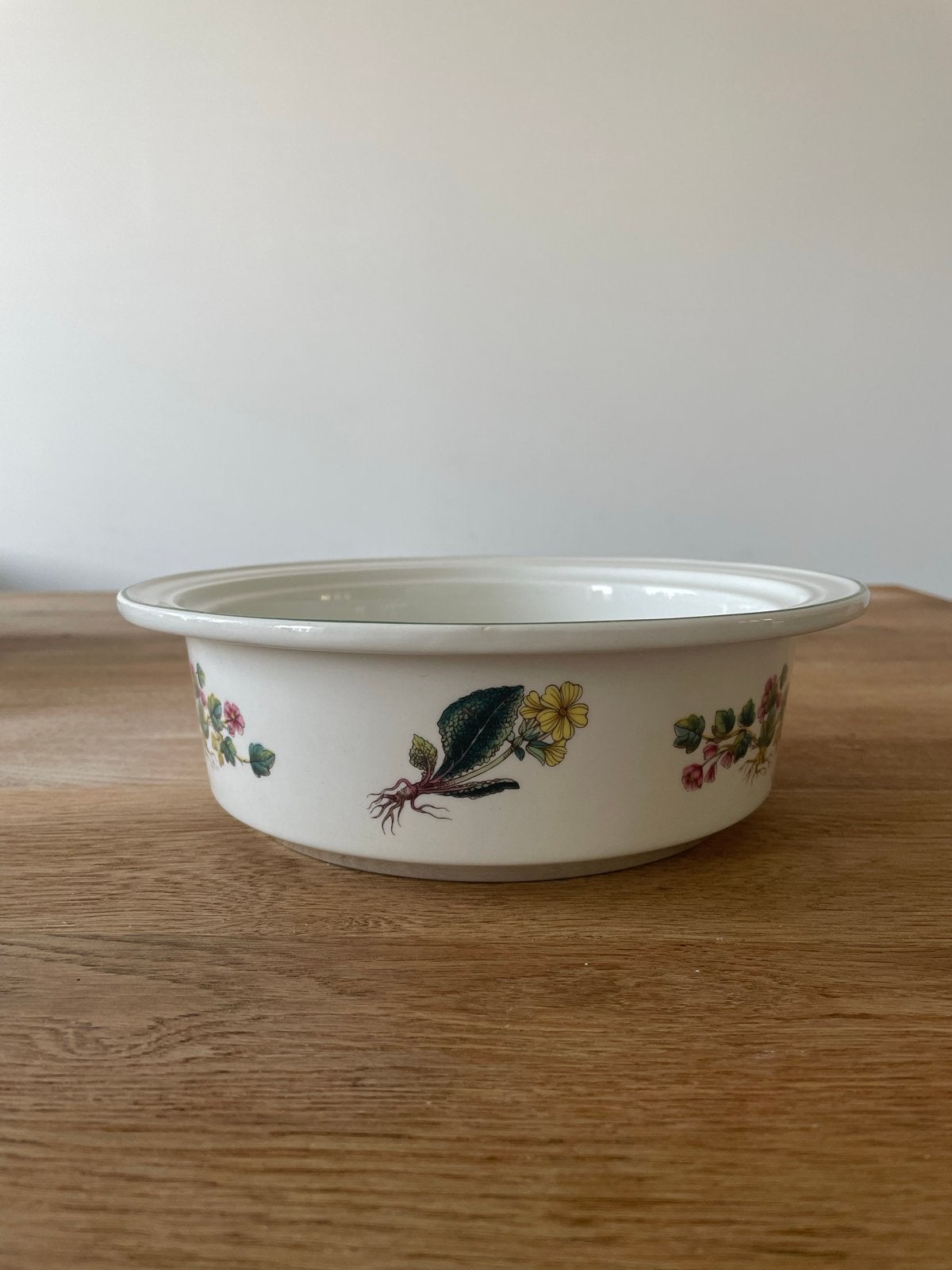 Porseleinen Ovenschaal Florabunda Enoch Wedgwood, Huis en Inrichting, Keuken | Servies, Gebruikt, Ophalen of Verzenden, Schaal of Schalen