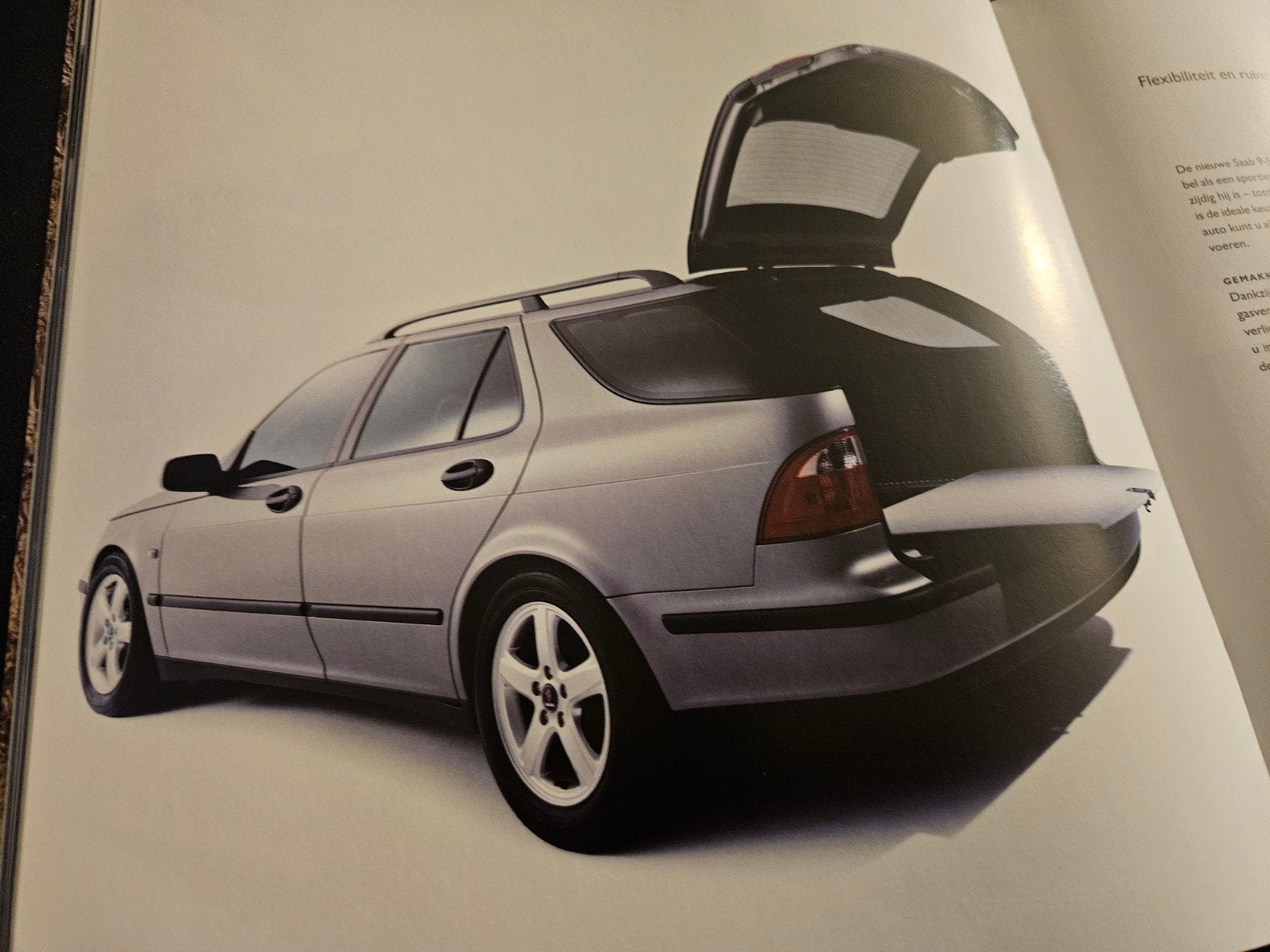 Brochure Saab 9-5 Estate 2002, Ophalen of Verzenden, Zo goed als nieuw, Overige merken