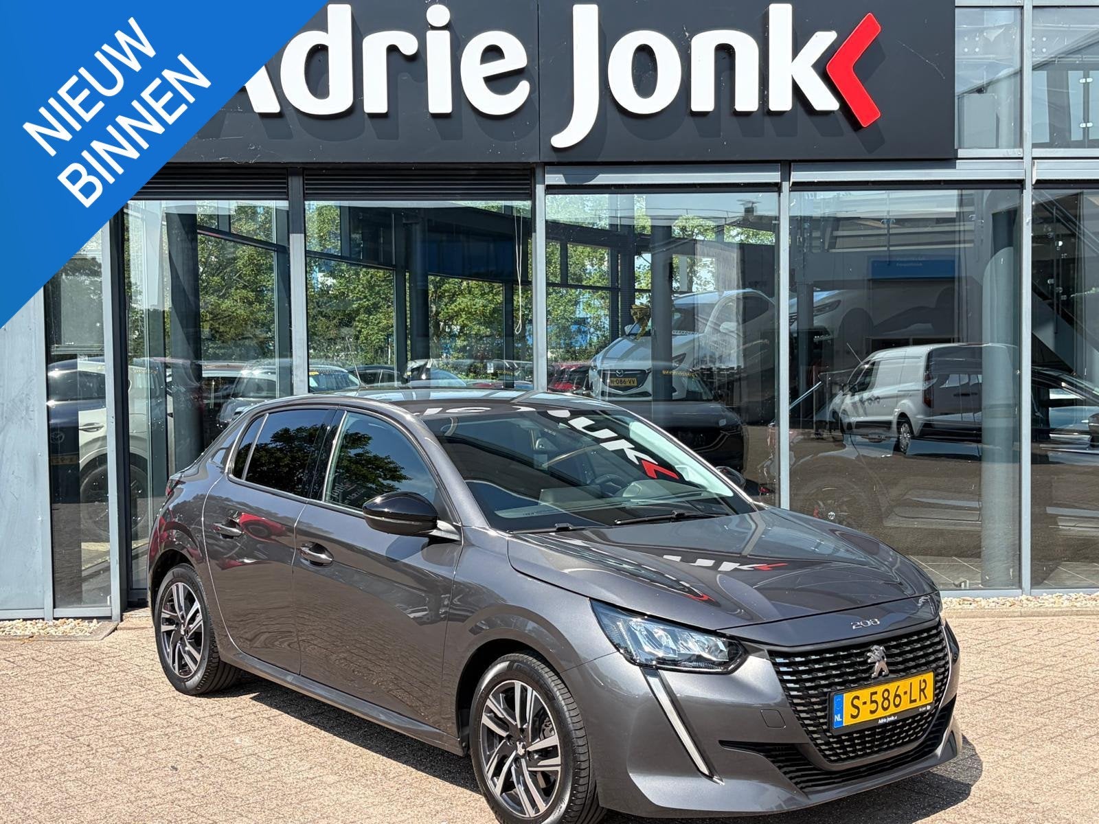 Peugeot 208 1.2 PureTech Allure 100pk 1e EIGENAAR | NED AUTO, Auto's, Voorwielaandrijving, Parkeersensor, 101 pk, Gebruikt