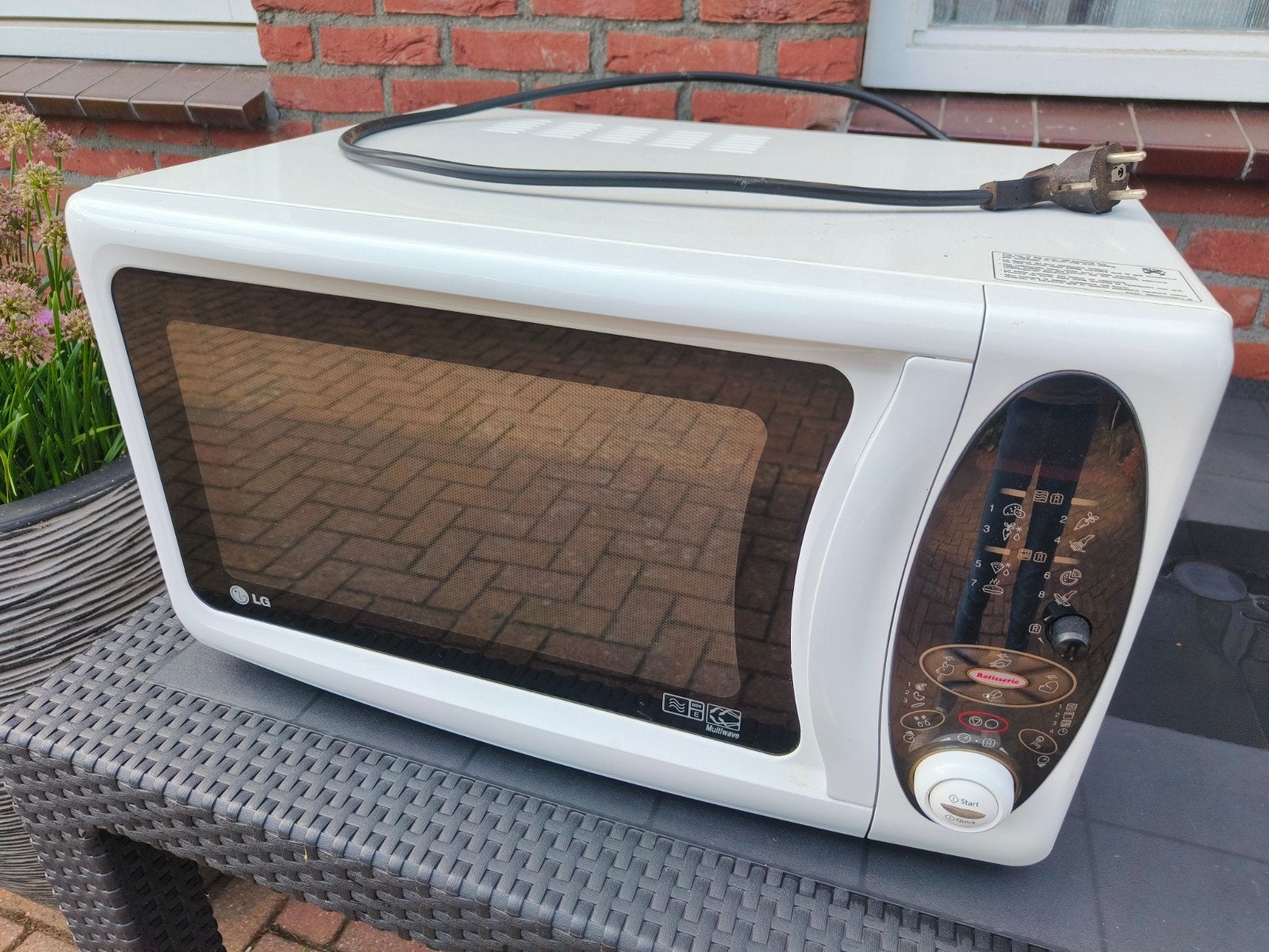 LG Combimagnetron - Wit, Vrijstaand, Witgoed en Apparatuur, Ophalen, Combimagnetron, Gebruikt, Draaiplateau