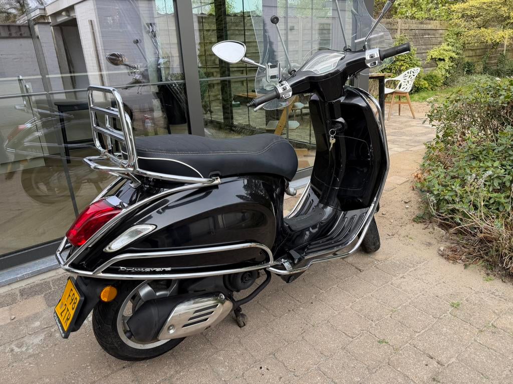 Mooie Vespa Primavera 2015 - 4 takt 4V - 45km/h origineel, Ophalen, Gebruikt, Overige modellen, Benzine