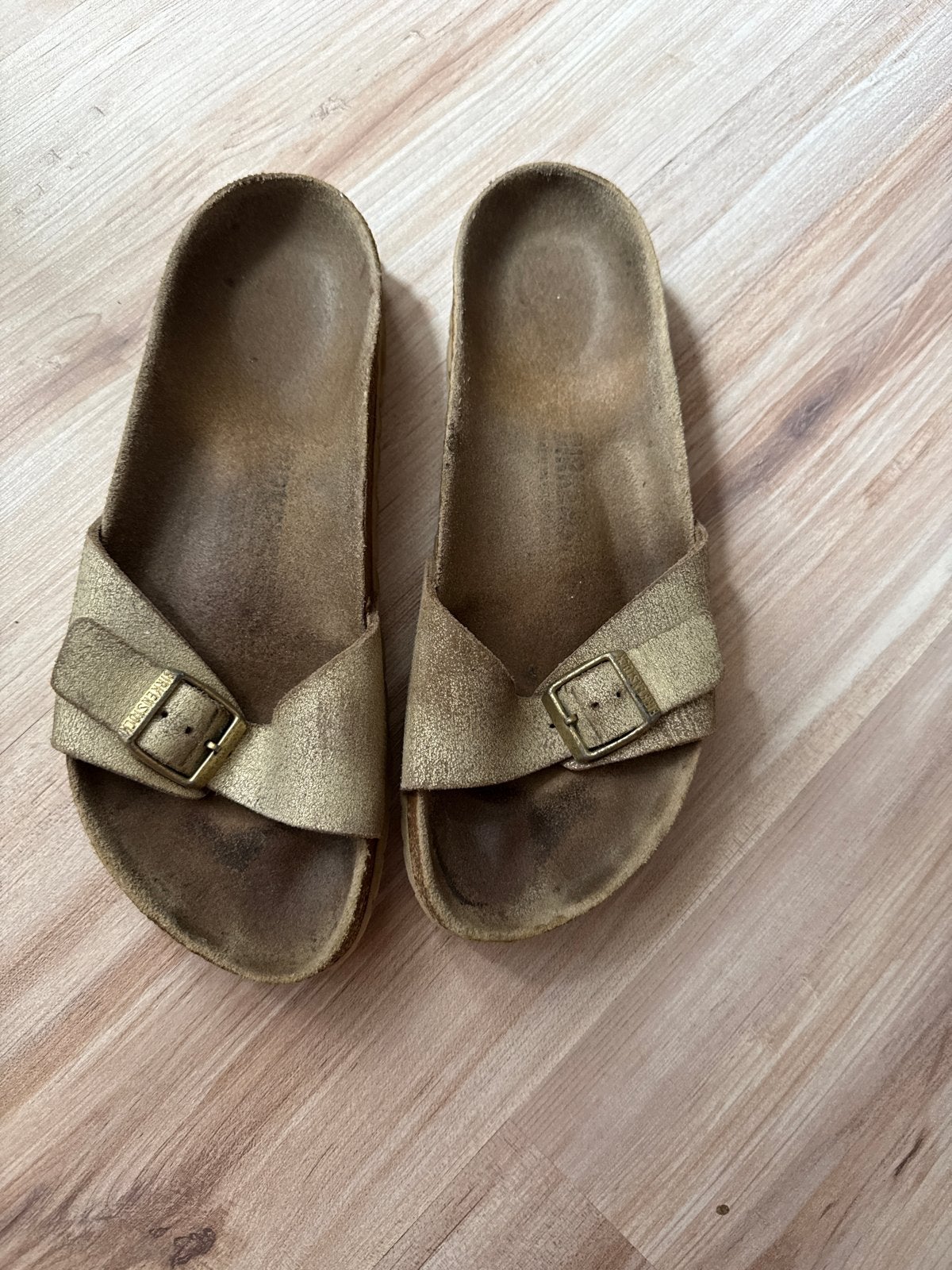 Gouden Birkenstock Slippers - Maat 37, Ophalen of Verzenden, Gedragen, Overige kleuren, Slippers