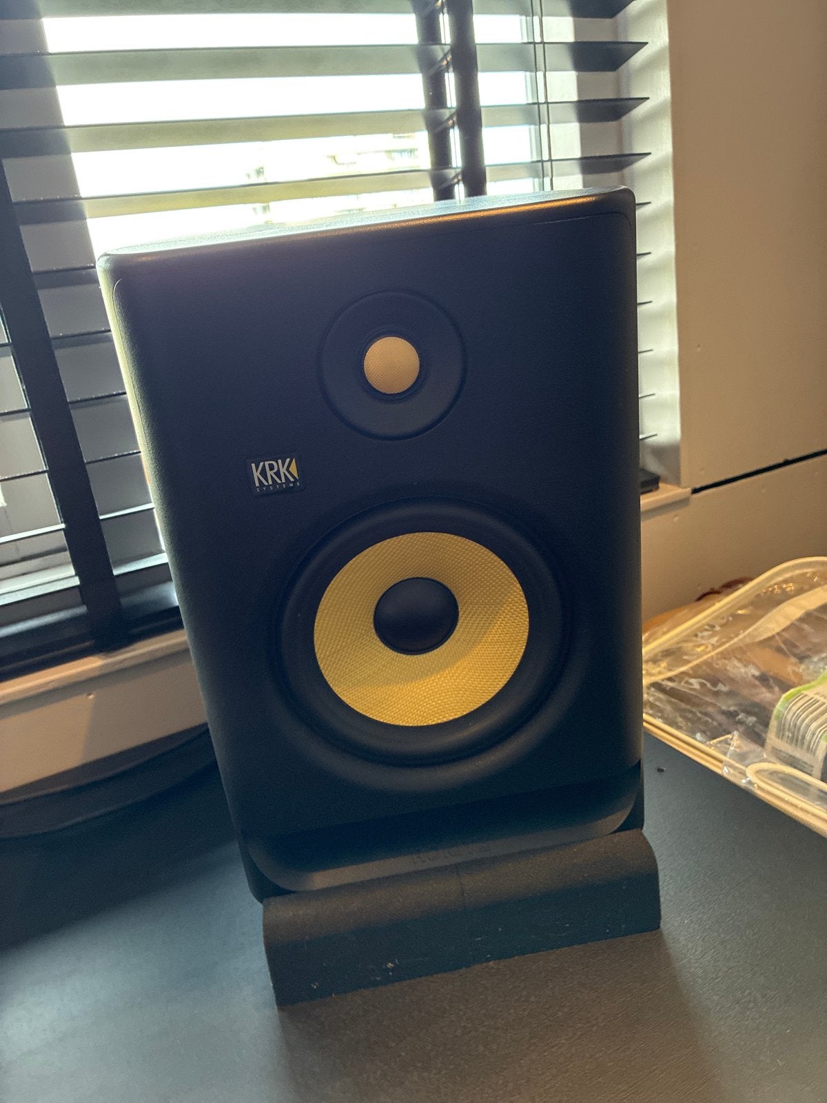 KRK Rokit 7 G4 Studiomonitor - Zo goed als nieuw, 150 watt of meer, Studiomonitor, Inclusief kabels, Ophalen of Verzenden