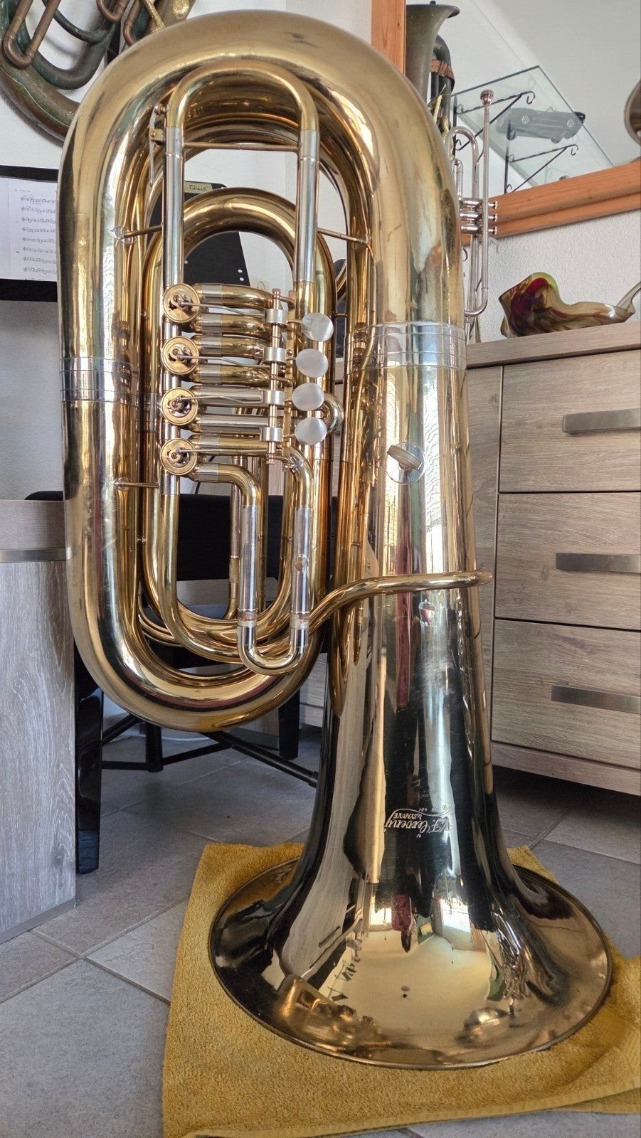 Cerveny CBB 401 (601) Bes-bastuba, Ophalen, Gebruikt, Bes-tuba, Met koffer of draagtas