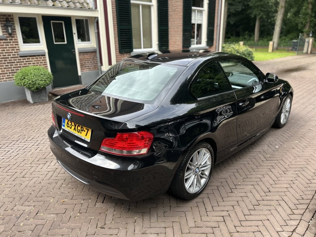 BMW 1 Serie Coupe 120i High Executive M-pakket NL-auto!, 1-Serie, Euro 5, 680 kg, 4 cilinders