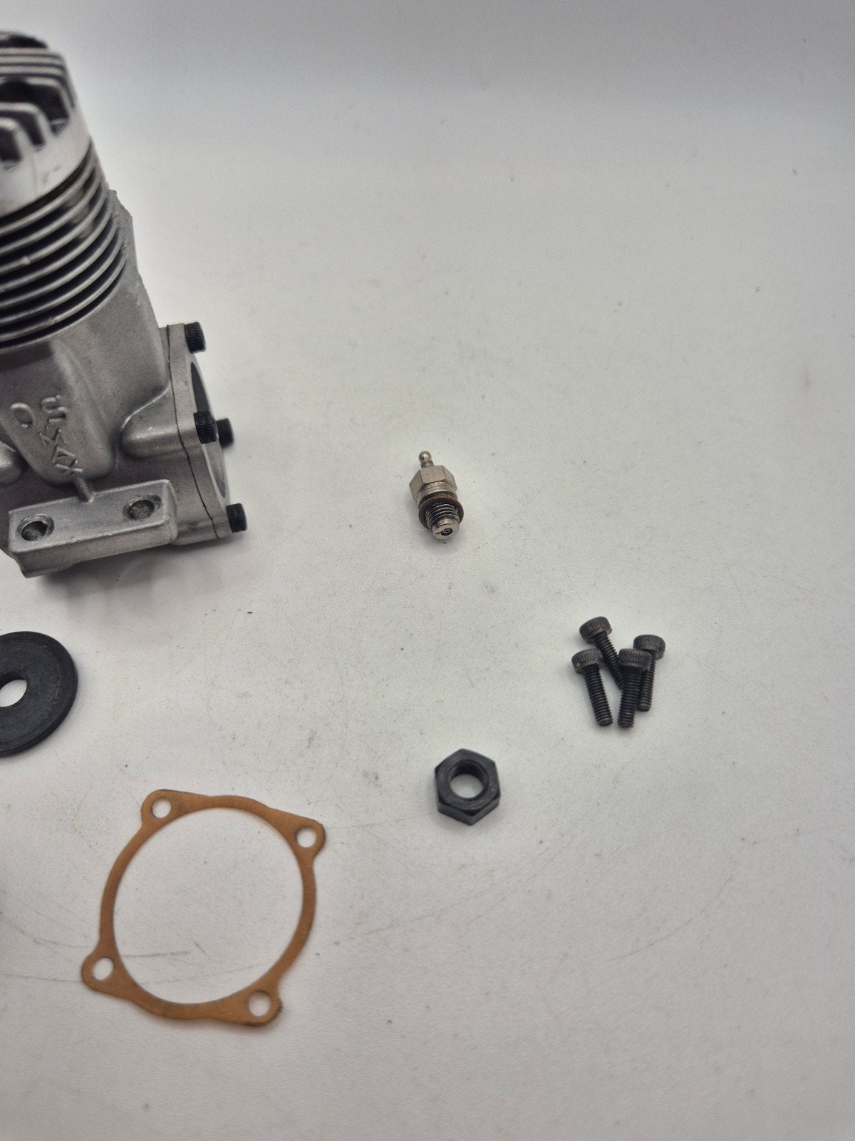 OS max 40SR nitro motor + onderdelen, Ophalen of Verzenden, Nitro