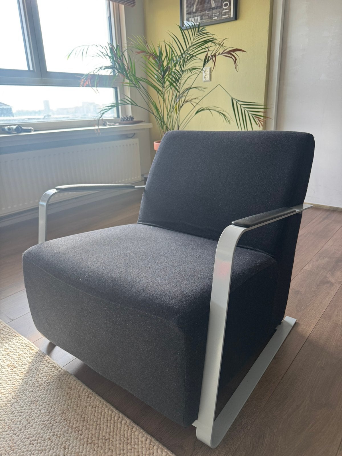 Modern Design Fauteuil, Ophalen, Zo goed als nieuw, 75 tot 100 cm, 50 tot 75 cm