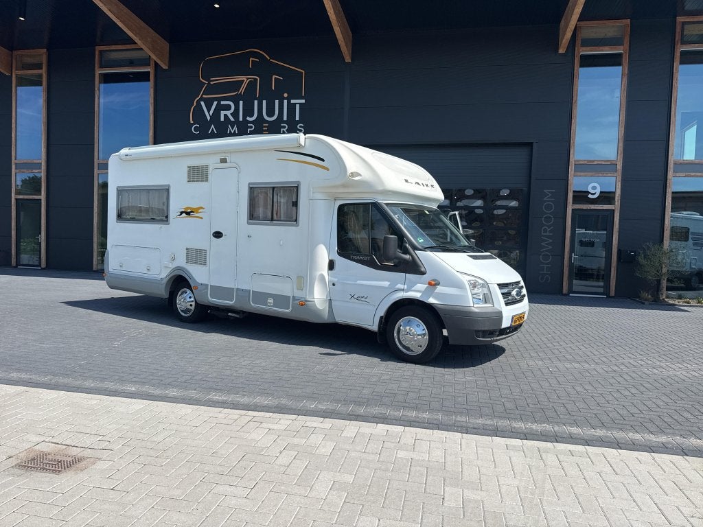 Laika X 694 R Zeer netjes en in goed staat van onderhoud, Caravans en Kamperen, Campers, Ringverwarming, Ford, Koelkast, Bedrijf