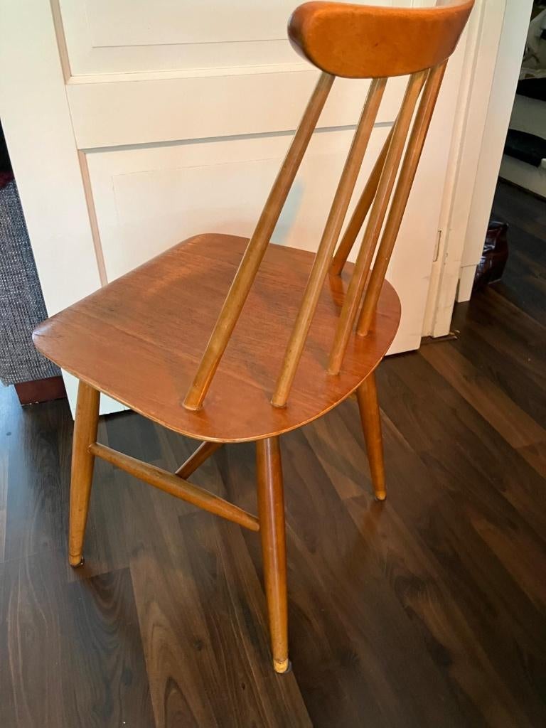 Tapiovaara eetkamerstoelen uit Zweden, Ophalen