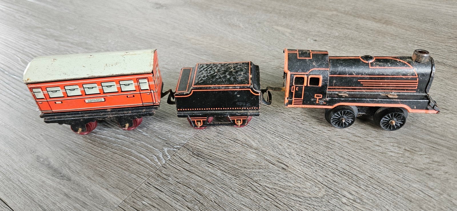 Antieke blikken trein met rails, Made in U.S. Zone, Ophalen of Verzenden