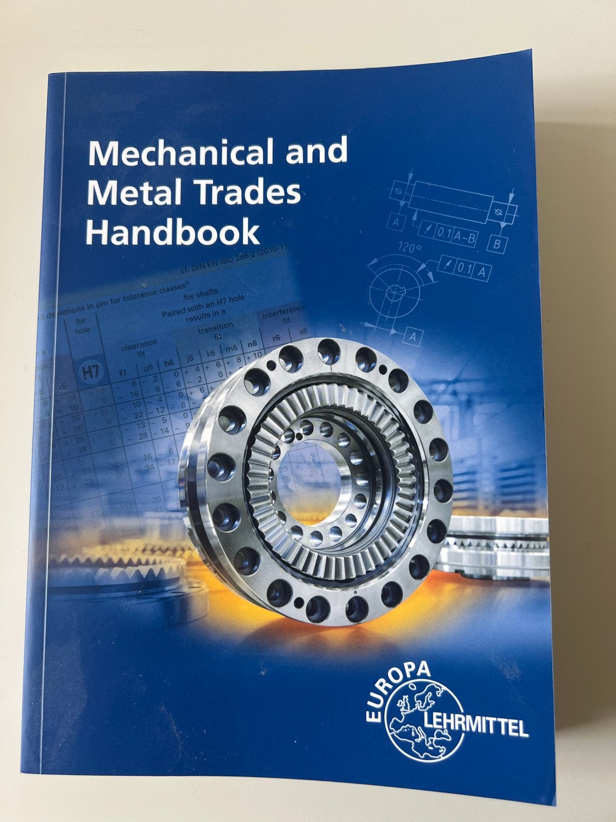Mechanical and Metal Trades Handbook - Europa Lehrmittel, Ophalen of Verzenden, Nieuw, Metaaltechniek