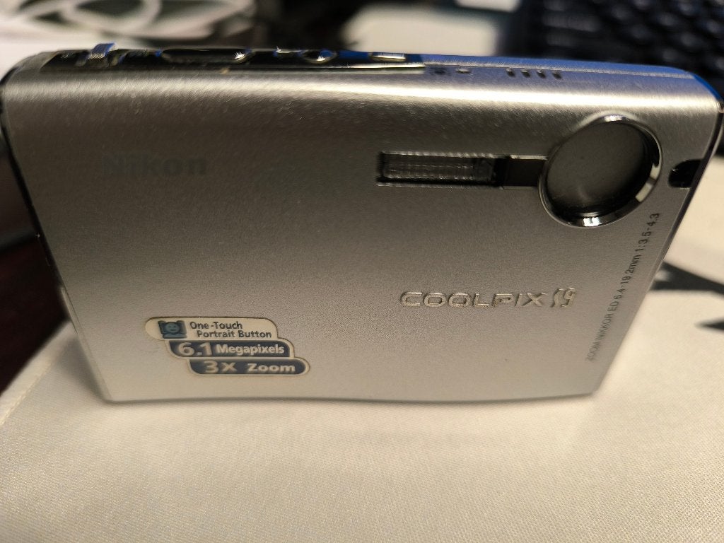 Nikon Coolpix S9 compactcamera 6.1Mp, Ingebouwde flitser, Accu, Ophalen of Verzenden, Zo goed als nieuw