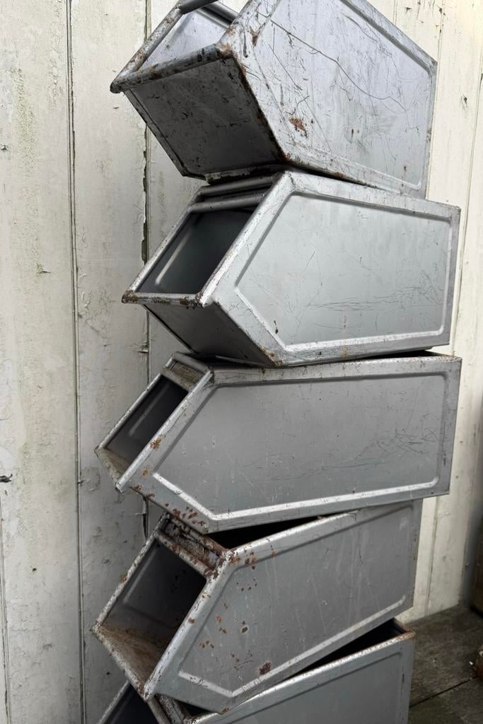 Magazijnbakken stapelbakken opbergbakken industrieel, Ophalen