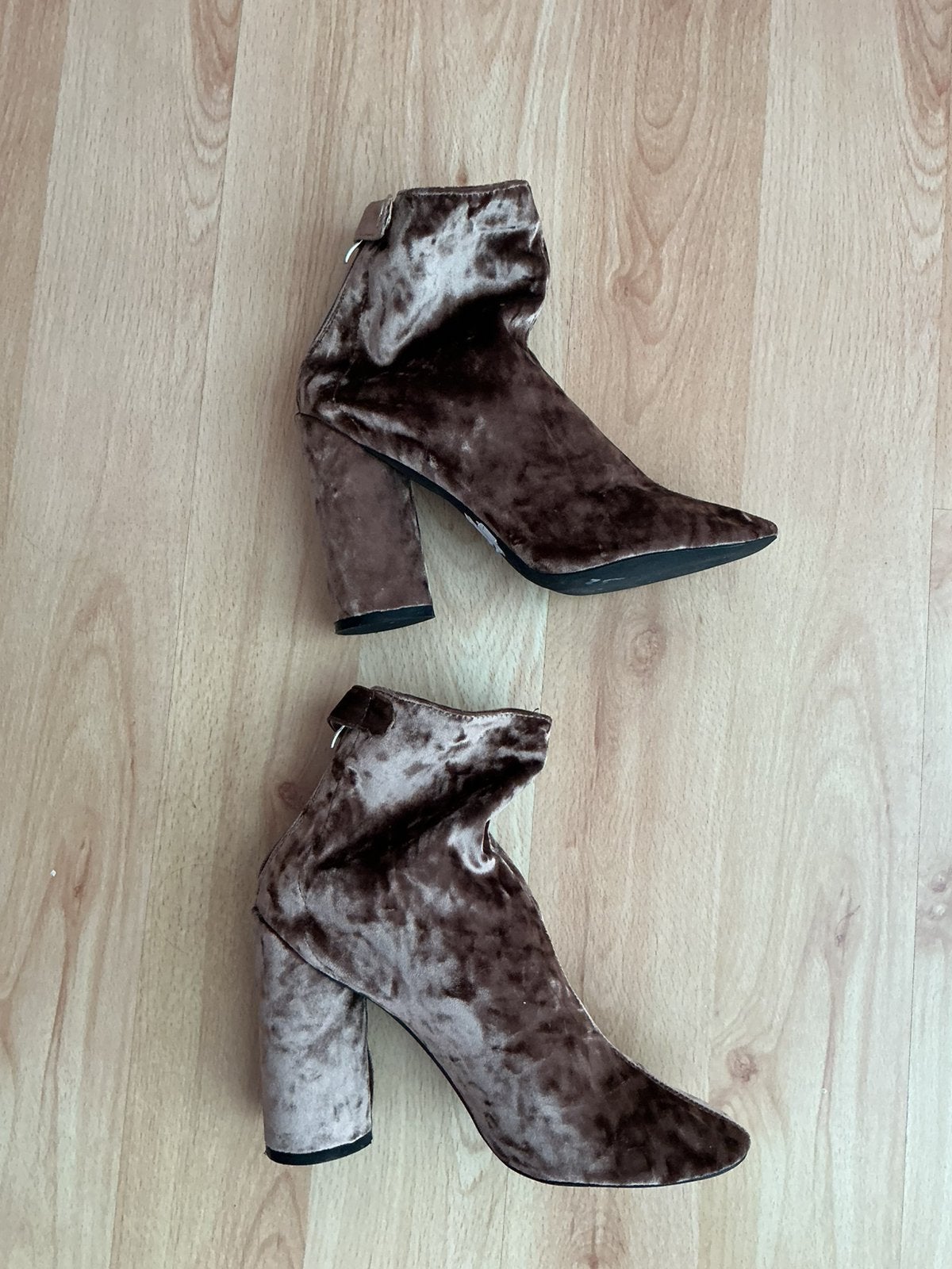 Public Desire, Kleding | Dames, Bruin, Lage of Enkellaarzen, Ophalen of Verzenden, Zo goed als nieuw