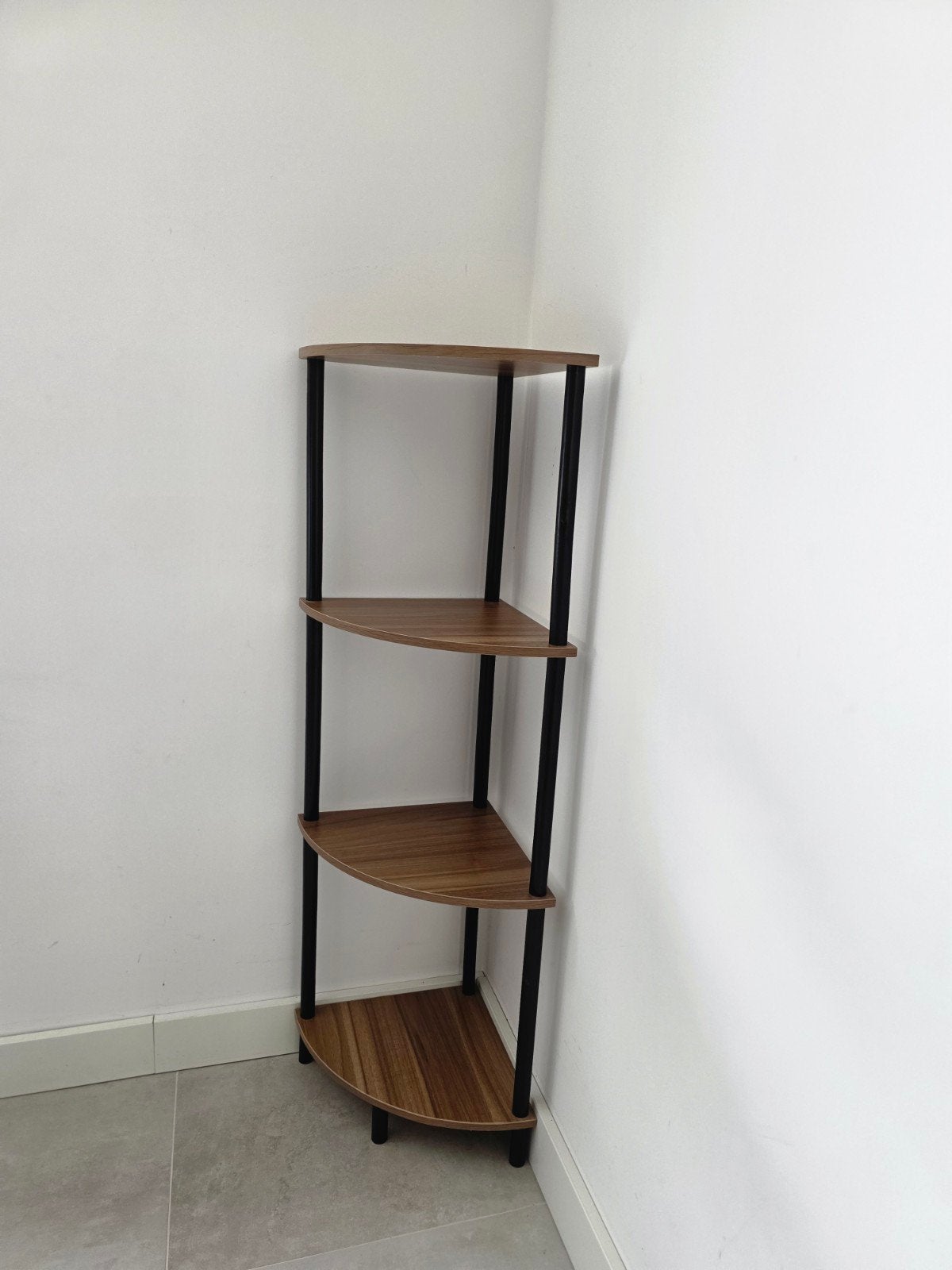 Zgan Hoekrekje met 4 planken - Walnootkleur en Zwart, Ophalen, Zo goed als nieuw