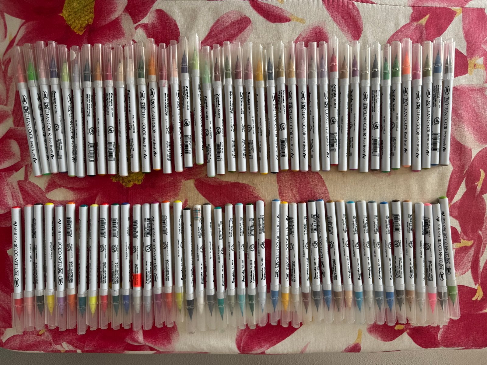 Ca. 83 Zig Clean Color brush pens, Ophalen of Verzenden, Gebruikt, Potlood of Stift