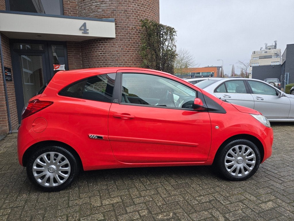 Ford Ka 1.2 Titanium Apk |Nap |Airco, Auto's, Voorwielaandrijving, Gebruikt, 1242 cc, 4 cilinders