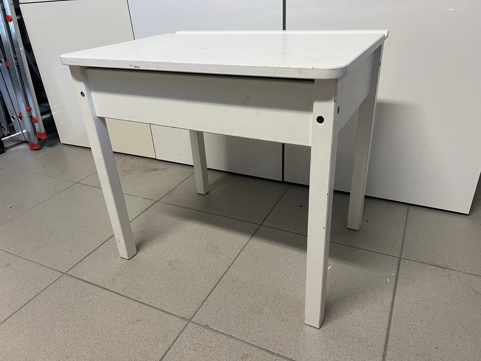 IKEA Sundvik Kindertafel / Bureau - Wit, Ophalen, Minder dan 45 cm, Minder dan 55 cm, Gebruikt