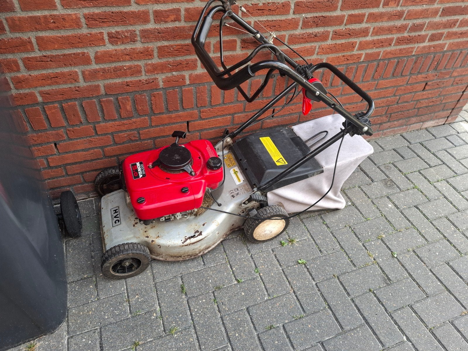 Honda Benzine Grasmaaier - Zelfrijdend, Ophalen, Honda, Gebruikt, Opvangzak