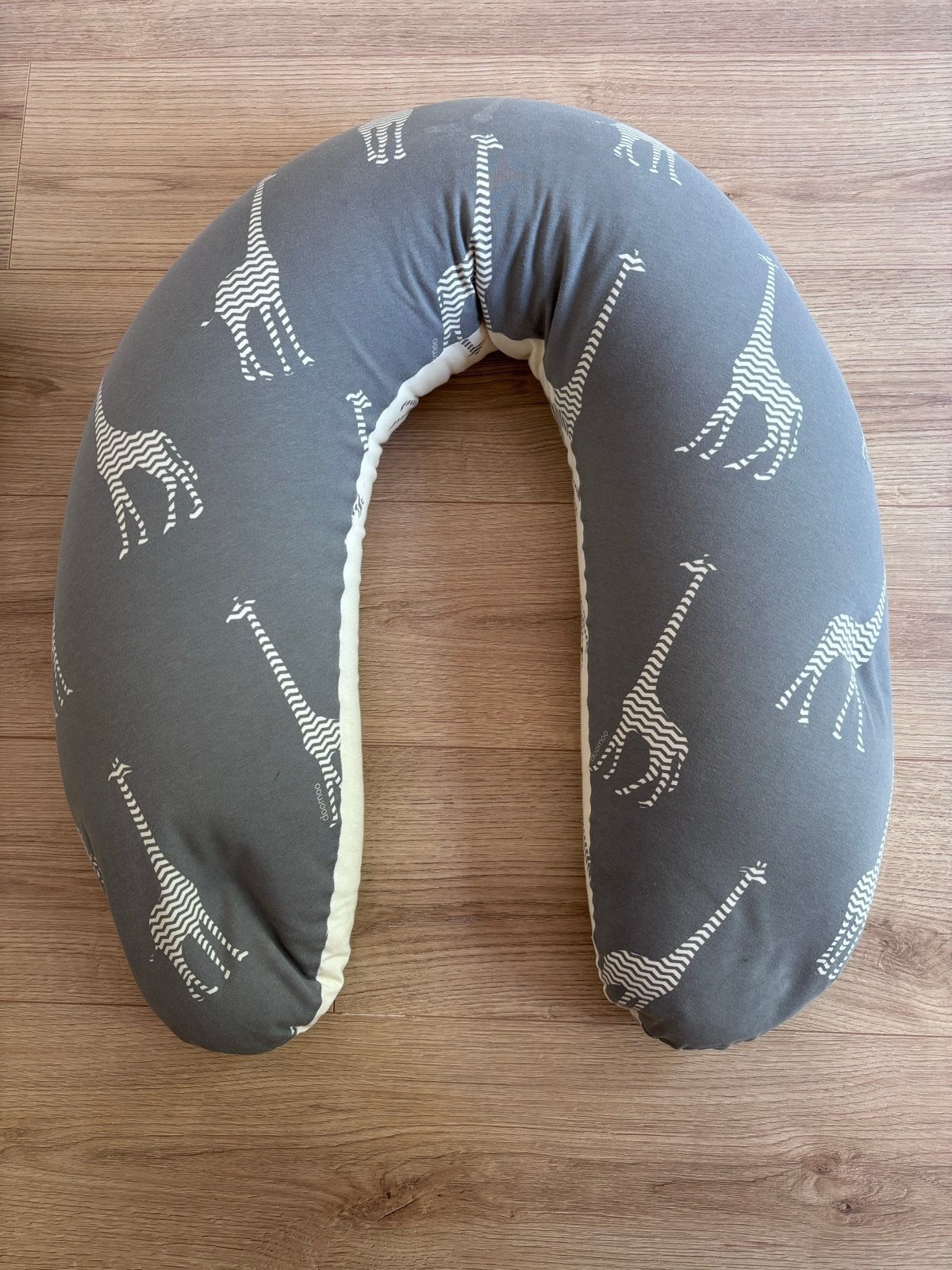 Doomoo Buddy voedingskussen met giraffenprint, Ophalen, Zo goed als nieuw