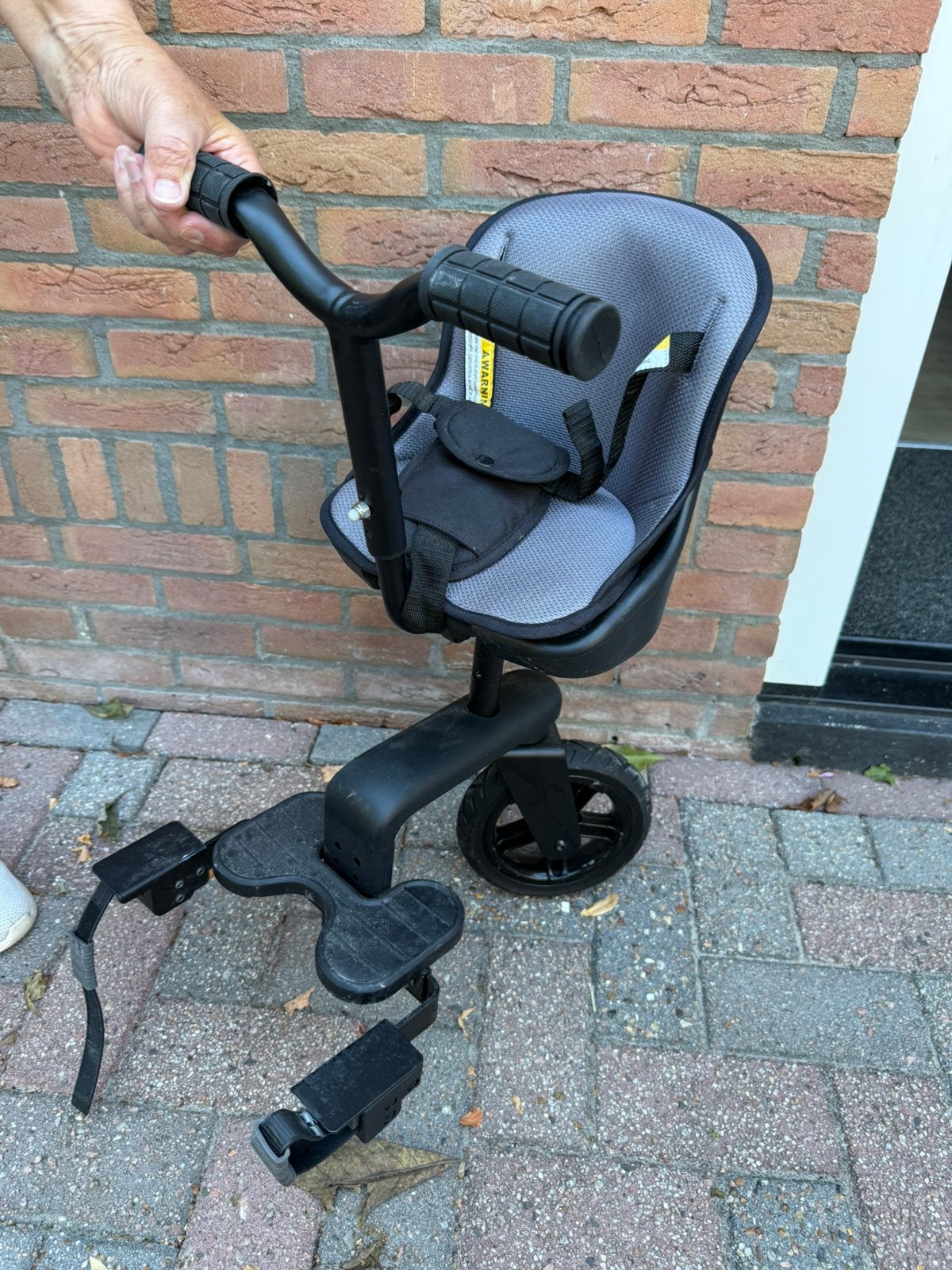 Uno Rider meerijplankje met stoeltje universeel gordels, Ophalen of Verzenden, Zo goed als nieuw