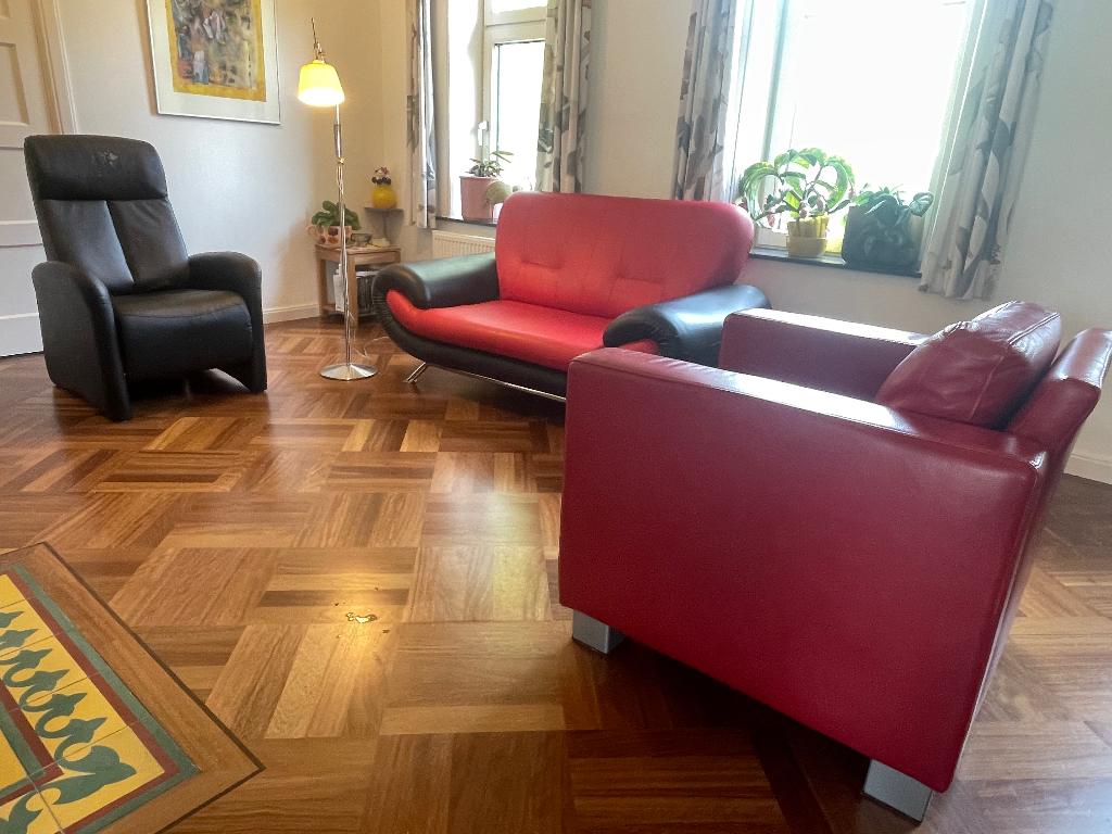 Kleurrijke meubelset Montel fauteuil, rood zwarte bank, Ophalen, Gebruikt, Leer, Rock&Roll, kleur, jaren '60