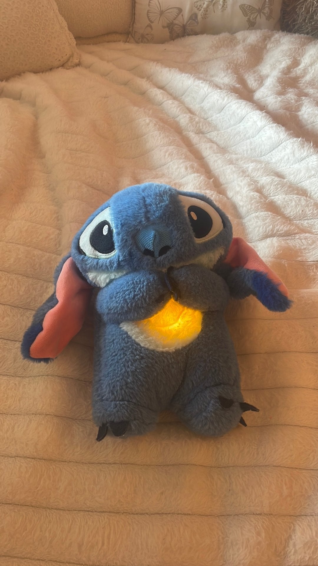 Ademende knuffel stitch met slaapliedje, Ophalen of Verzenden, Zo goed als nieuw