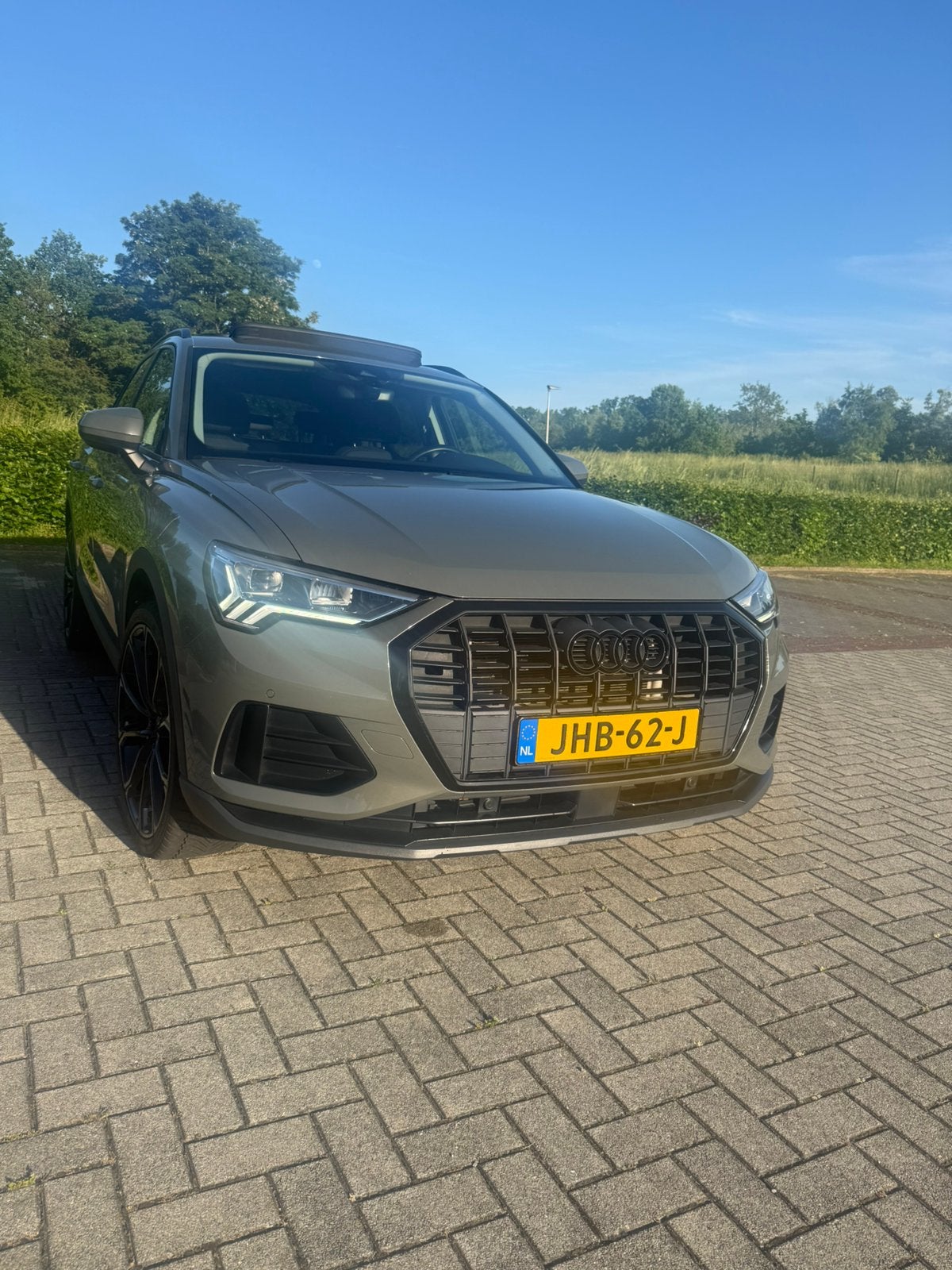 Audi Q3 45 Tfsi e bouwjaar 2022 ,panorama dak,21inch,apple c, Startonderbreker, Stof, Zwart, Plug-in hybride