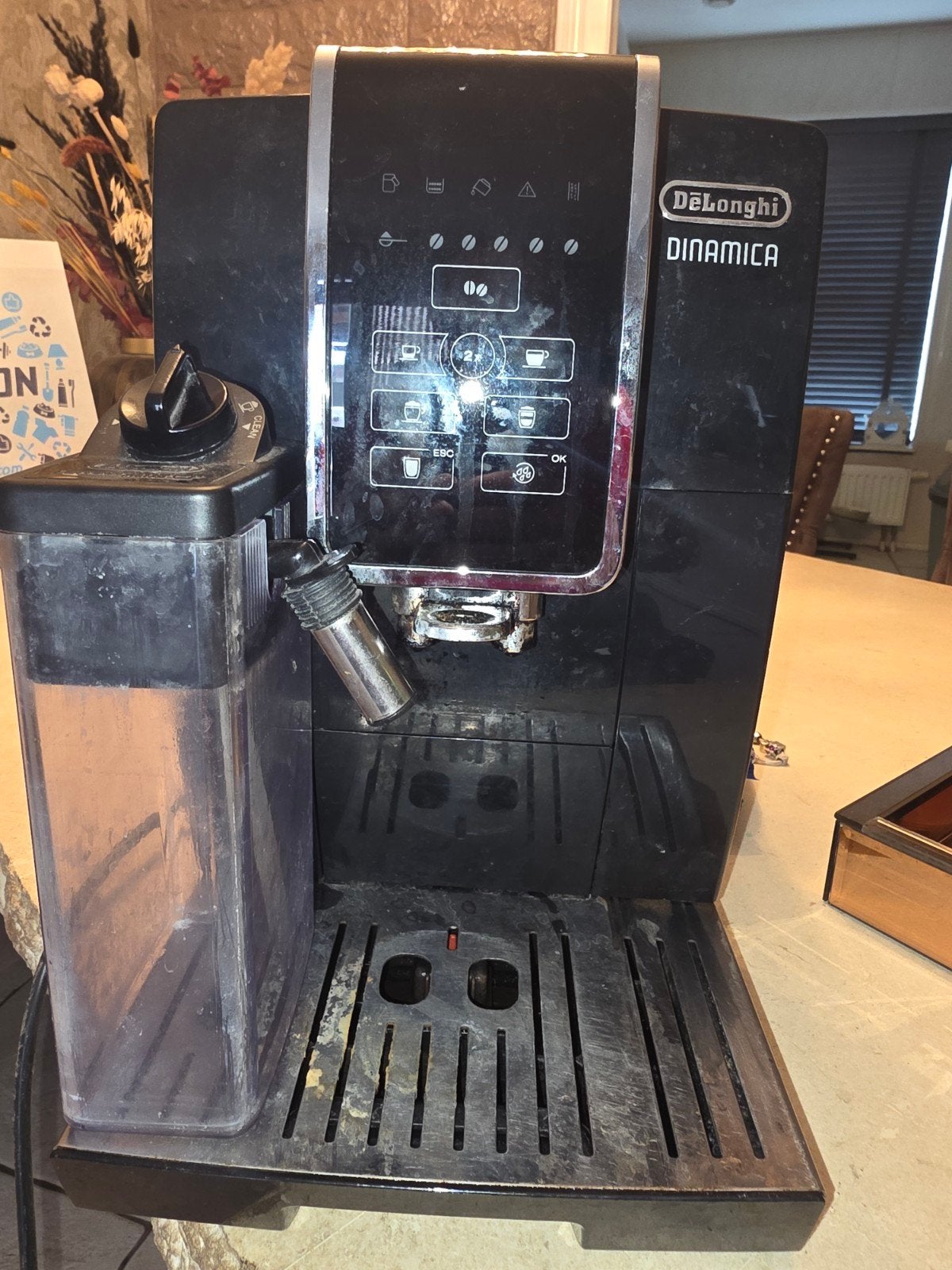 Delonghi koffiezetapparaat Defect, Witgoed en Apparatuur, Ophalen of Verzenden, Koffiemachine