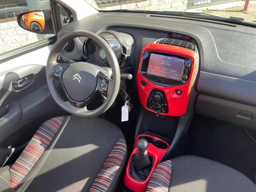 Citroën C1 1.2 PureT AirS Shine Cabrio Radioscherm D-riem V, Euro 5, Gebruikt, 1199 cc, 840 kg