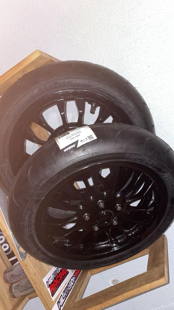 Gloednieuwe sprint velgen set met mitas slicks, Ophalen