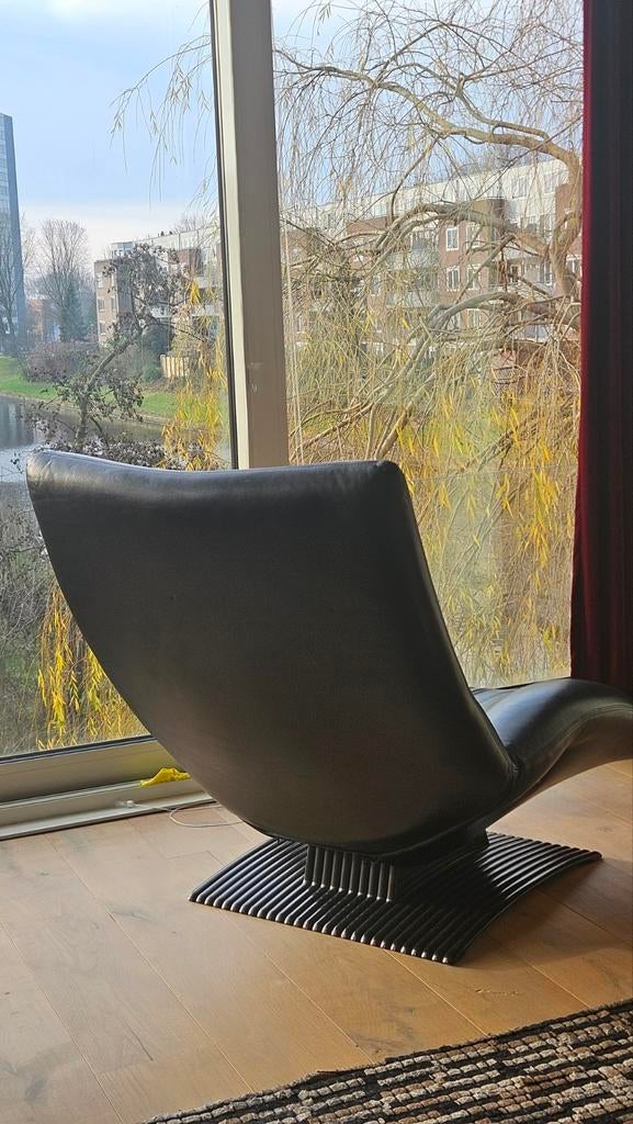 Artifort Wave 770 lounge chair design klassieker zwart leer, Ophalen, 75 tot 100 cm, Leer, 50 tot 75 cm