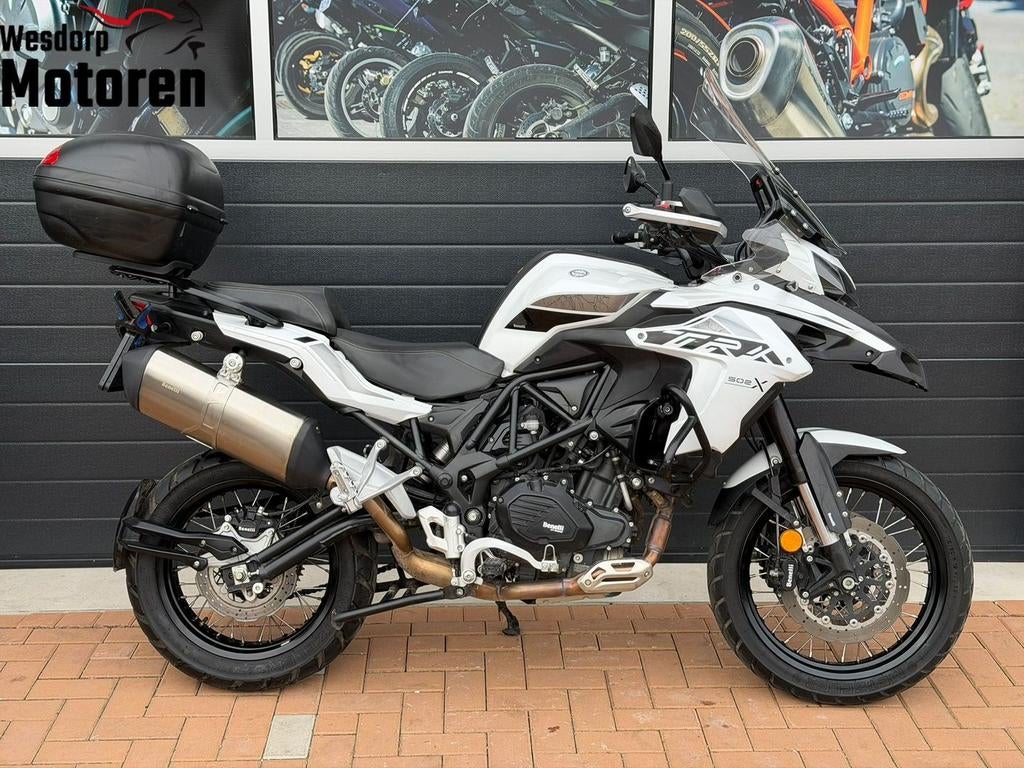 BENELLI TRK 502 X A2 Geschikt Weinig KM Complete Moto TRK502, 2 cilinders, 499 cc, Bedrijf, Onbekend