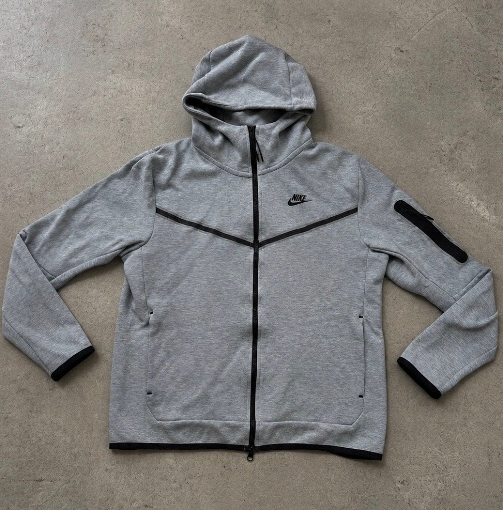 Nike Tech Fleece Full Zip Hoodie Grijs M, Nike, Zo goed als nieuw, Grijs, Verzenden