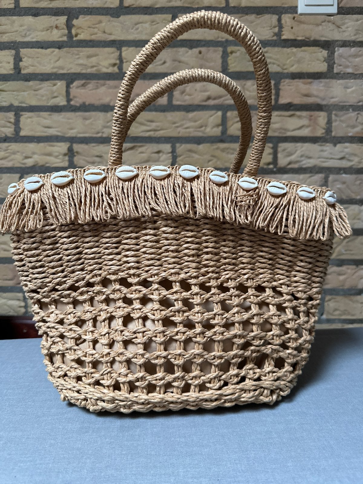 Zo goed als nieuwe rieten handtas schouderband, Ophalen of Verzenden, Zo goed als nieuw, Bruin, Schoudertasje