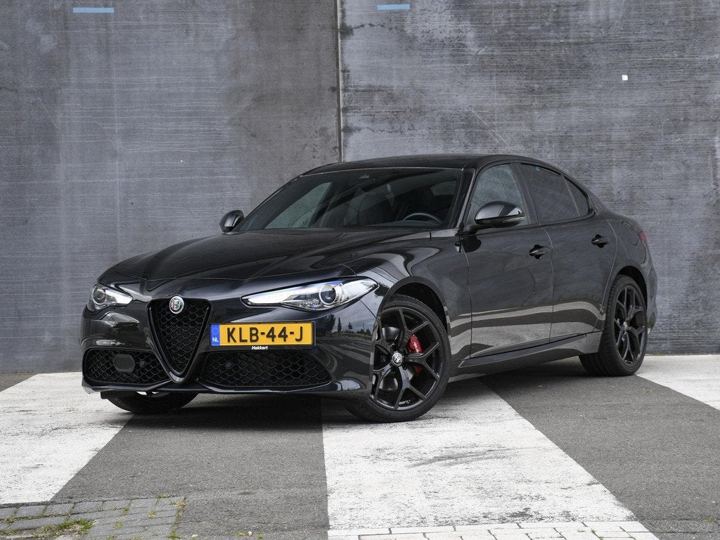 Alfa Romeo Giulia Veloce 2.0 Turbo 280pk AWD Automaat ACTIVE, Auto's, Alfa Romeo, Automaat, 4 cilinders, 14 km/l, Bedrijf