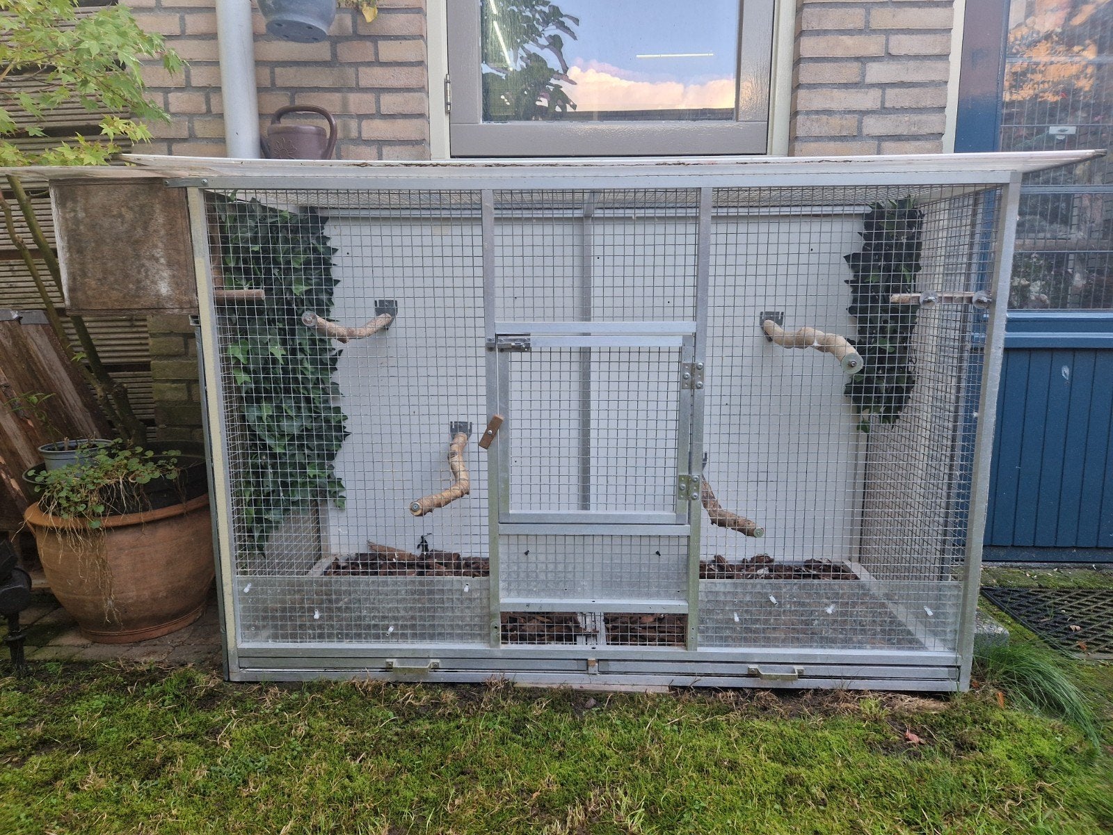 Grote nette broed kooi/uitvlieg kooi of kleine voliere., Dieren en Toebehoren, Ophalen, Gebruikt, Aluminium, Broedkooi of Kweekkooi