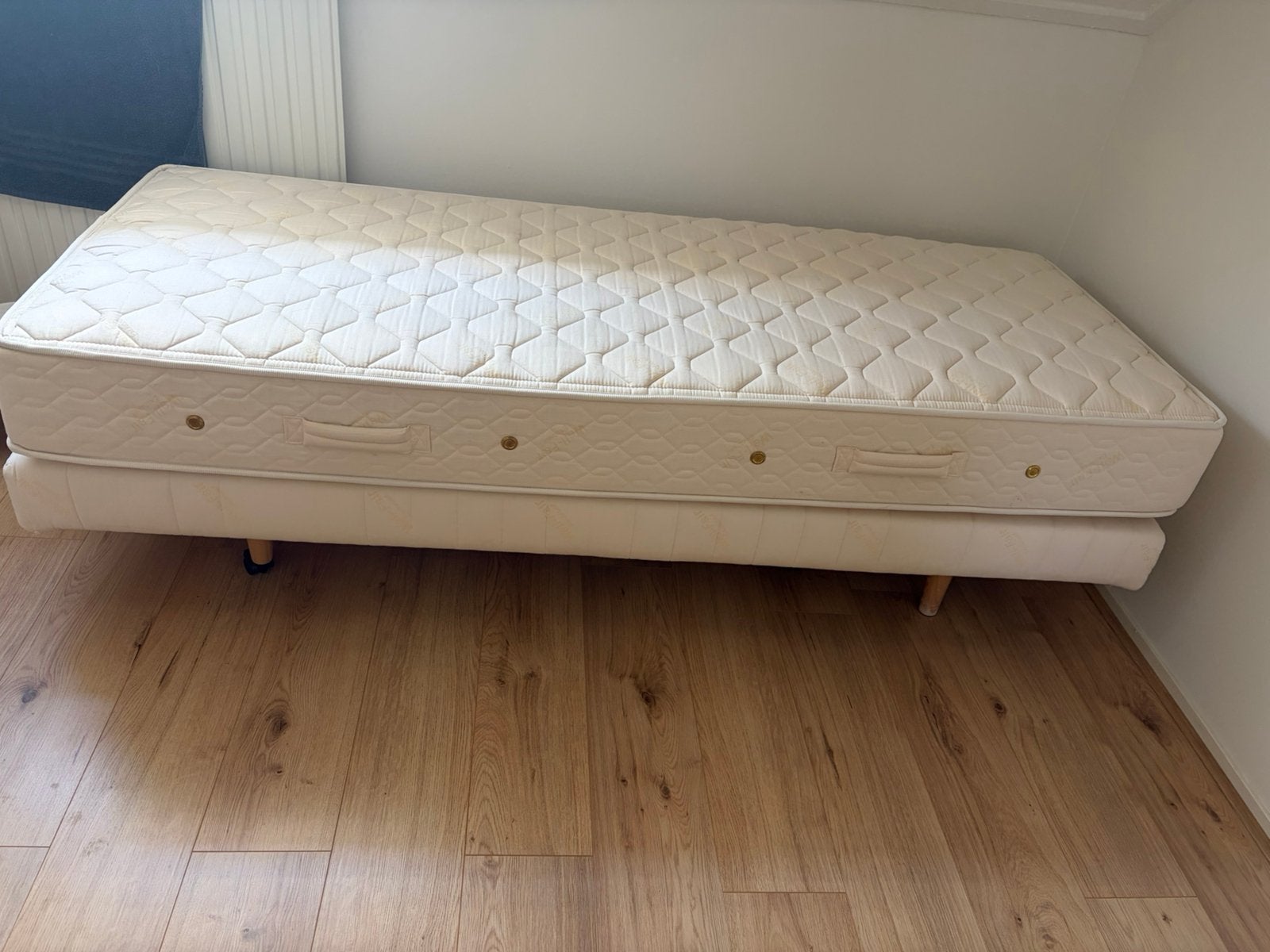 Gratis ophalen eenpersoons boxspring 80x200cm, Huis en Inrichting, Ophalen, Gebruikt, Eenpersoons, 80 cm