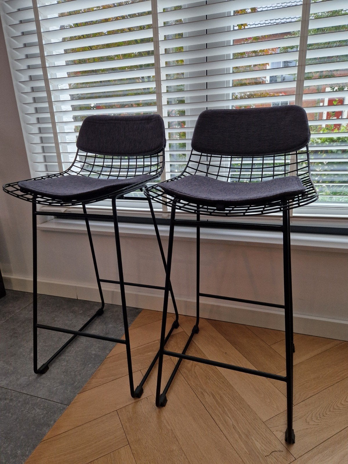 HK Living Wire Barstoel incl kussens, Ophalen, 60 tot 90 cm, Zo goed als nieuw, Metaal
